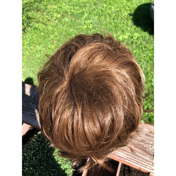 Wig Brown Carmel Blonde Highlights Layered Short Synthetic Wig For Women - Picture 11 of 13